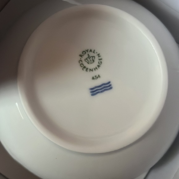 Royal Copenhagen White Fluted bowl, 13 cm - Picture 4 of 5